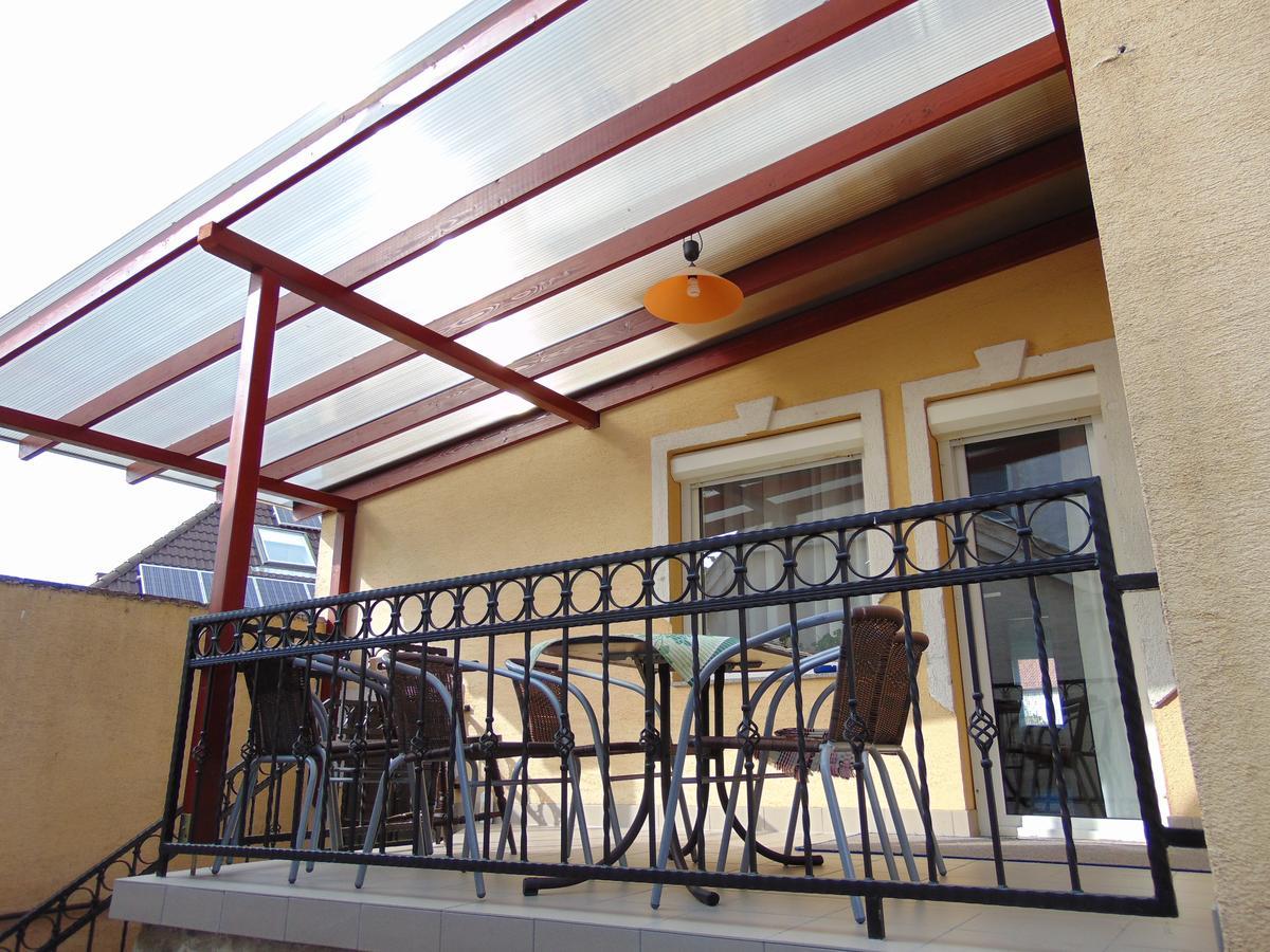 Kata Vendeghaz Hotel Buk Exterior photo